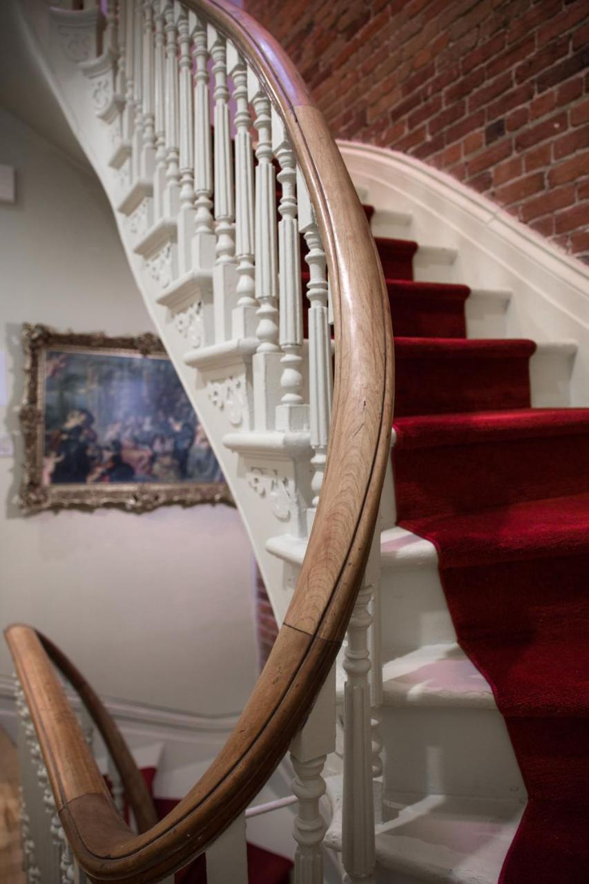 Auberge St Denis Montréal Extérieur photo